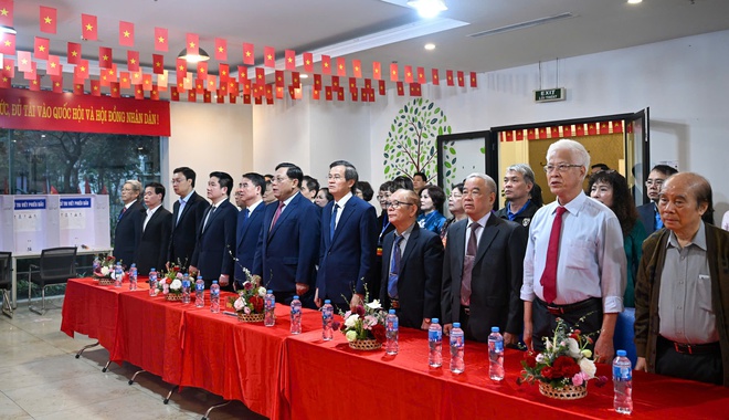 Central and Hanoi leaders attend election opening ceremony in Thanh Xuan Ward