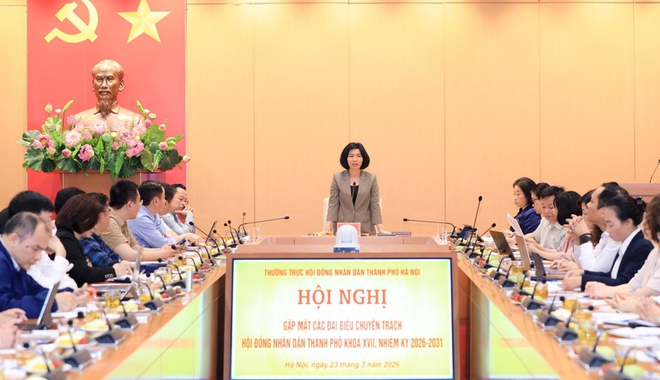 Standing Committee of the Hanoi People's Council meets full-time deputies term 2026–2031