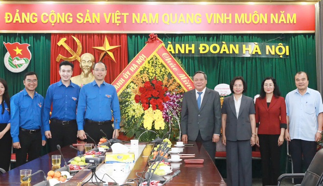 Hanoi continues promoting role of youth in building and developing capital