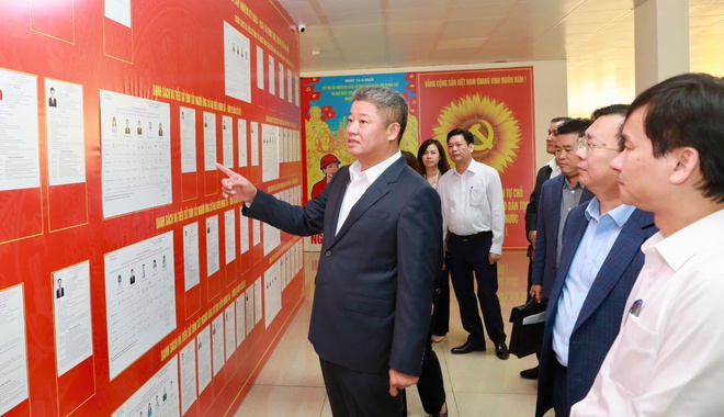 Hanoi Vice Chairman inspects election preparations in Phuc Tho, Phuc Loc, Hat Mon communes