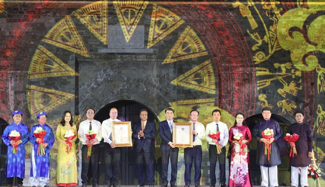Son Dong and Chuyen My craft villages join World Crafts Cities Creative Network