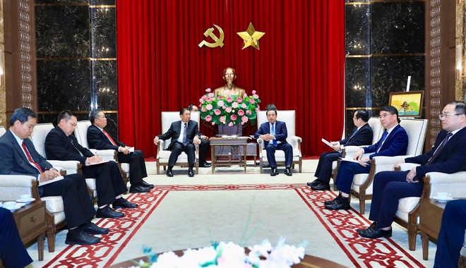 Hanoi and Luang Prabang strengthen cooperation across multiple sectors