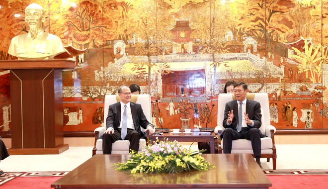 Hanoi seeks stronger cooperation with China's Sunwah Group