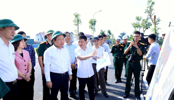 Hanoi chairman orders faster progress on two multi-purpose urban projects