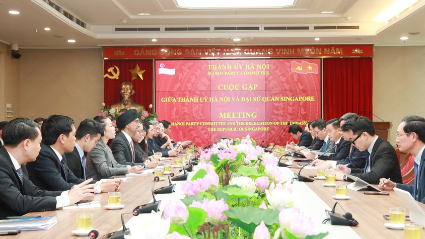 Hà Nội - Singapore hợp tác trong đào tạo, bồi dưỡng cán bộ phục vụ cho các chuyển đổi lớn