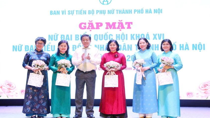 Gặp mặt nữ đại biểu Quốc hội khóa XVI và HĐND Thành phố nhiệm kỳ 2026-2031