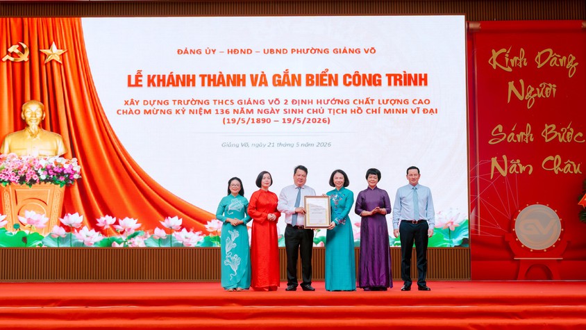 Khánh thành, gắn biển công trình Trường THCS Giảng Võ 2 định hướng chất lượng cao