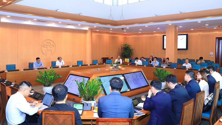 Phó Chủ tịch UBND Thành phố Trương Việt Dũng làm việc với đoàn công tác của Tập đoàn Huawei