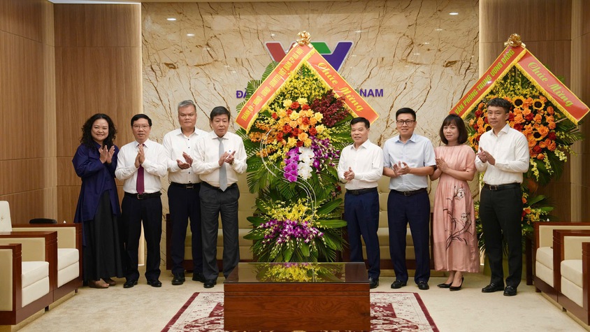 Lãnh đạo thành phố Hà Nội thăm, chúc mừng Đài Truyền hình Việt Nam và Hội Nhà báo Thành phố
