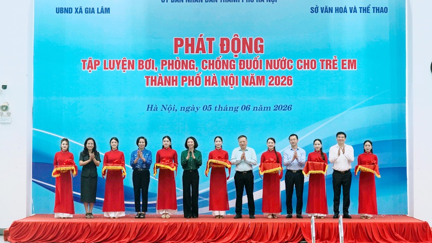 Hà Nội phát động tập luyện bơi, phòng chống đuối nước cho trẻ em năm 2026